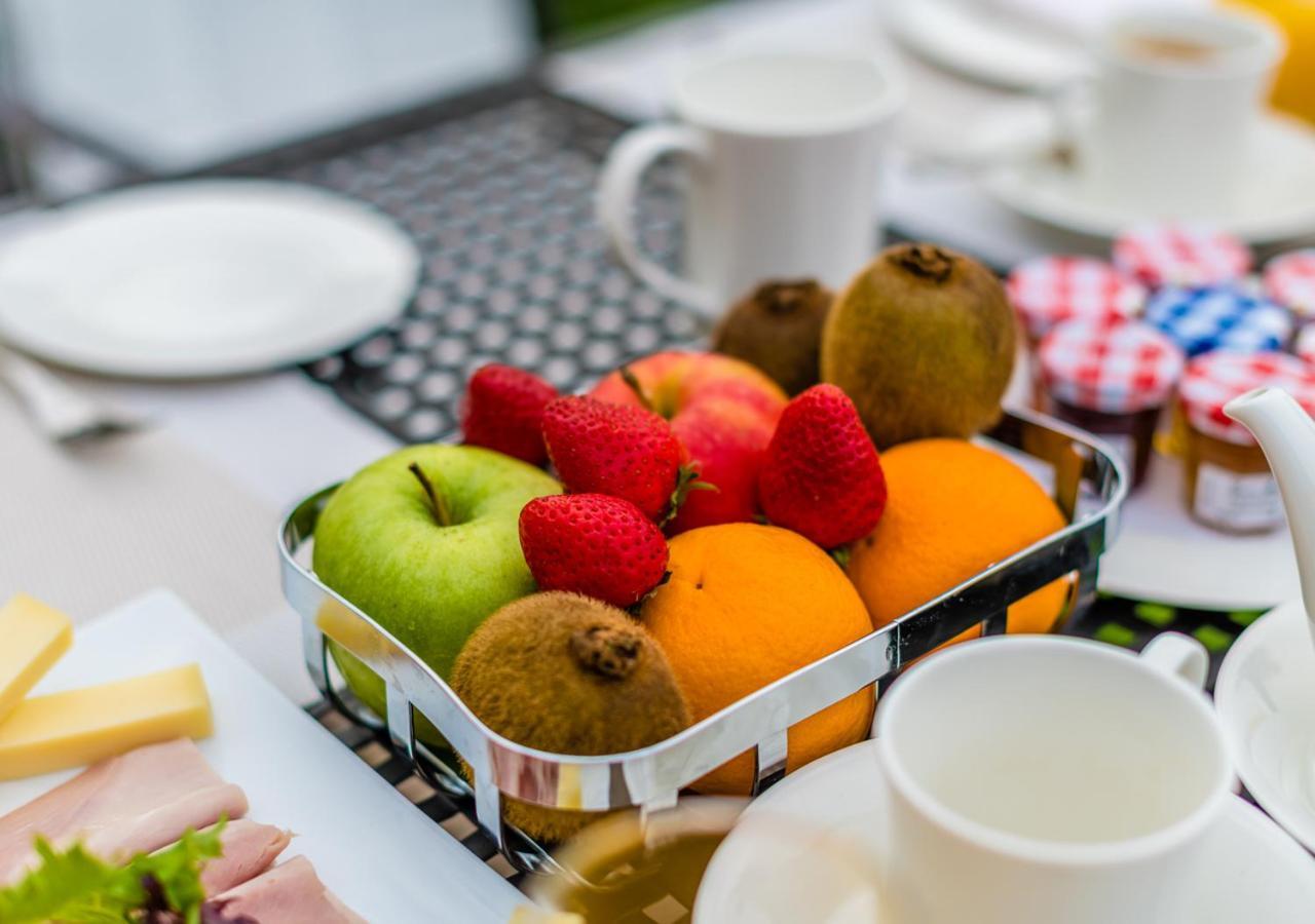 Ermitage Hotel Clarens Екстериор снимка